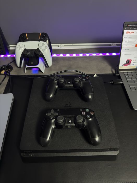 PS4 SLIM 1tb playstation 2 pady