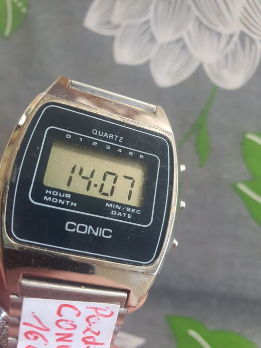 Zegarek męski elektroniczny CONIC.