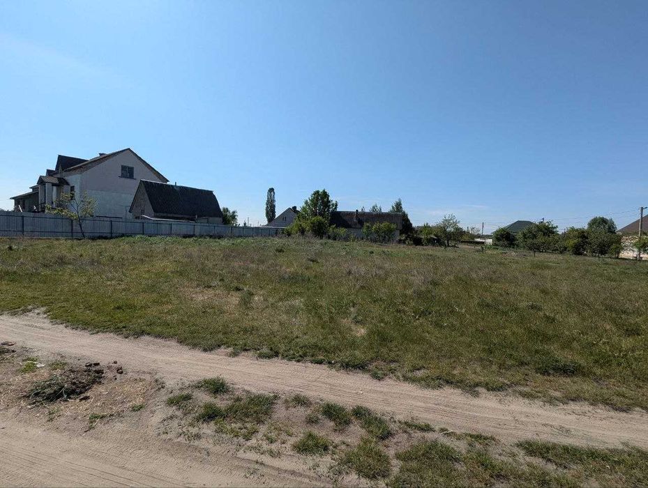 Продам земельну ділянку (0,20га)