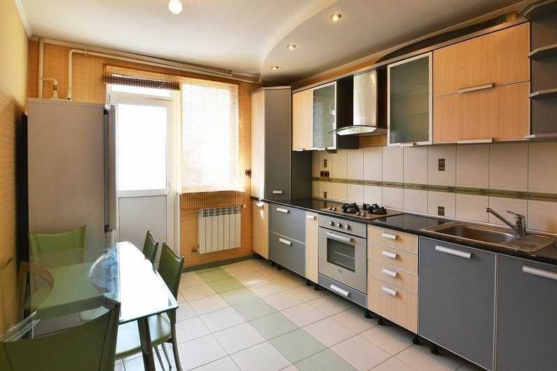 Продається квартира в спальному районі міста