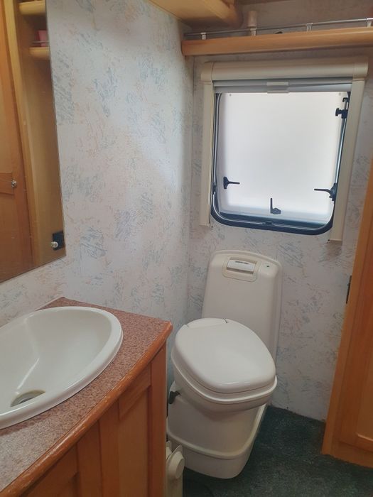 Sprzedam przyczepe kempingową Elddis Avante 472