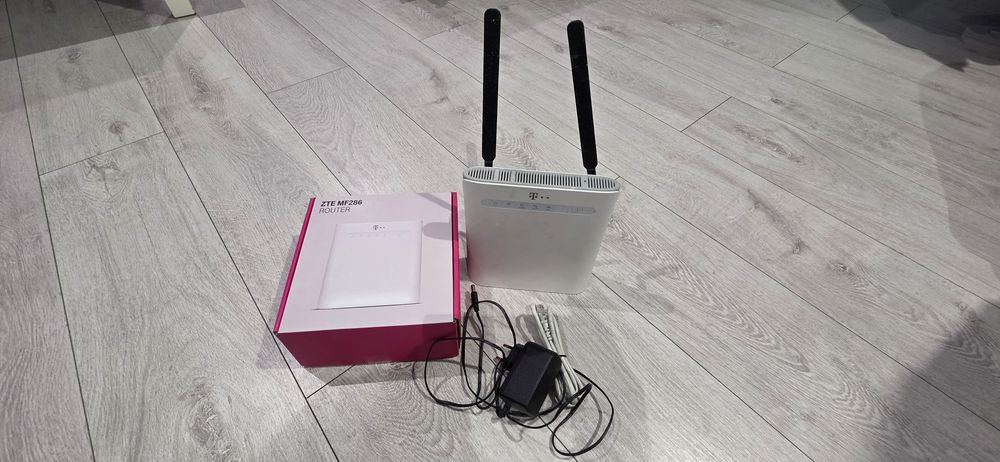Router ZTE MF286 używany