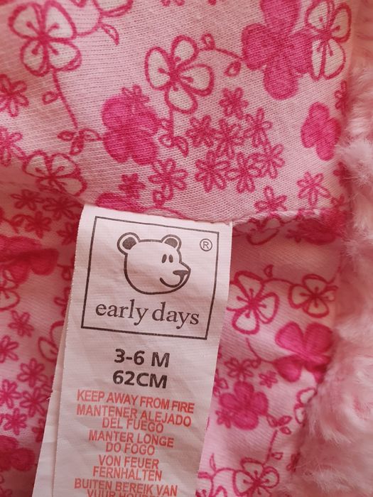 Płaszczyk kurtka 62 chrzest