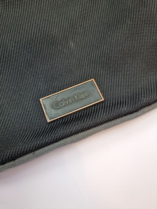 Saszetka torebka męska czarna nerka Calvin Klein