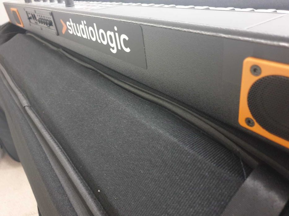 Studiologic Numa Compact 2474381589908049923