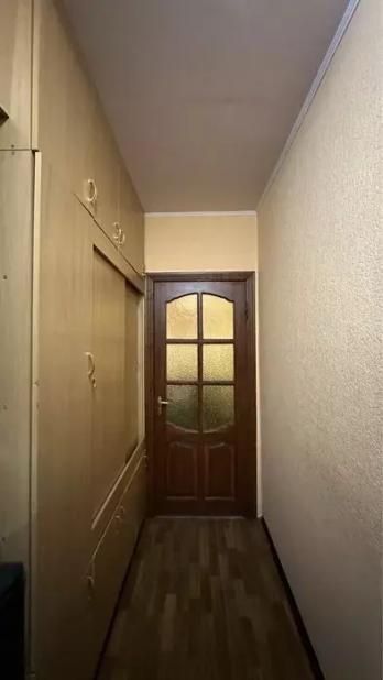 Продається 2 кім. квартира вул. Реміснича