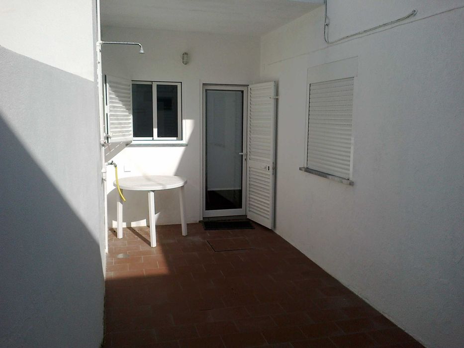 Casa com 2 quartos a 150 metros da praia da Manta Rota