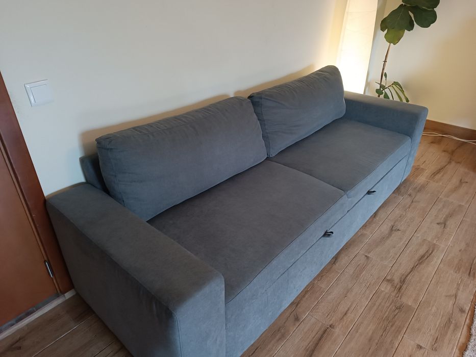 Sofá-Cama Confortável e Pouco Usado (Feira dos Sofás)