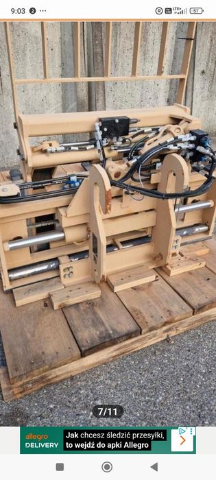 Wiodły do palet  ładowarki koparki  karetka