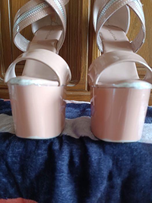 Стріпи двійка лаковані