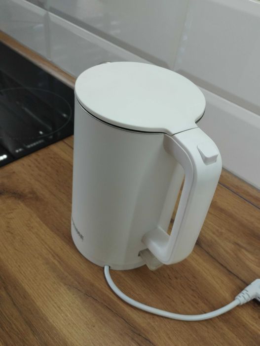 Электрочайник Prime Technics PKP 1765 W