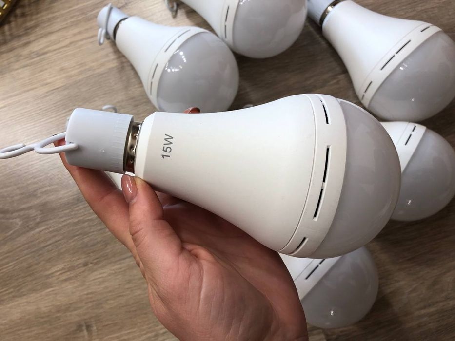 Акумуляторні лампочки 15 W 250 грн