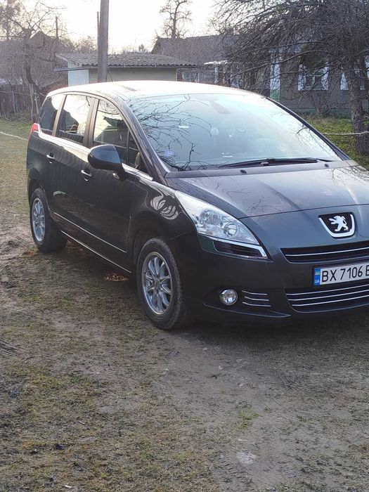 Продам Peugeot 5008