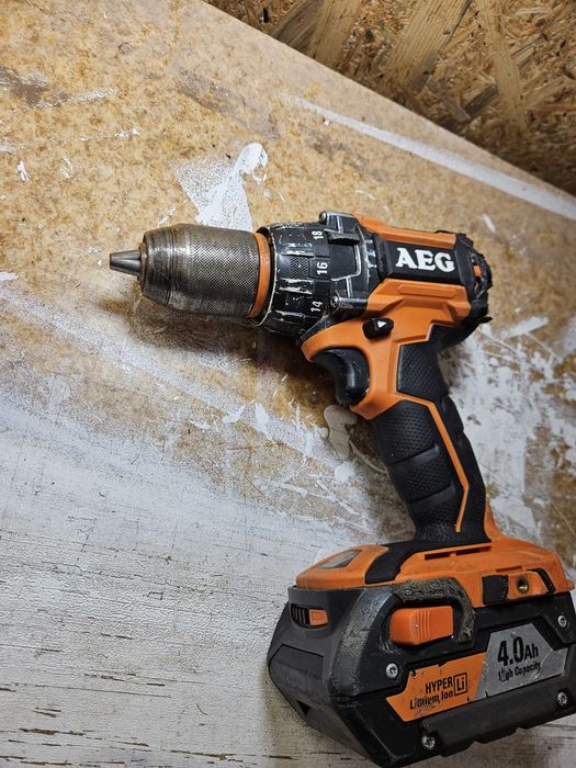 Wkrętarka akumulatorowa udarowa 18v AEG