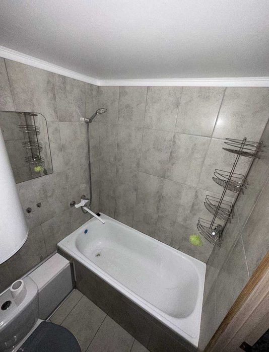 НЕБЕСНОЙ СОТНИ \ СИТИ ЦЕНТР 1 - комн Укомплектована Средний этаж