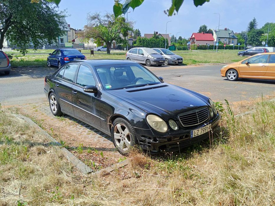 Mercedes e klasa w211