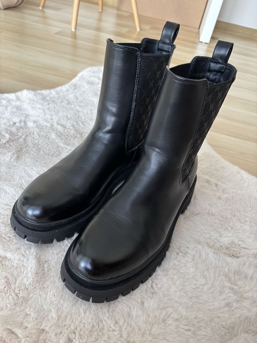 Sztyblety damskie koloru czarnego