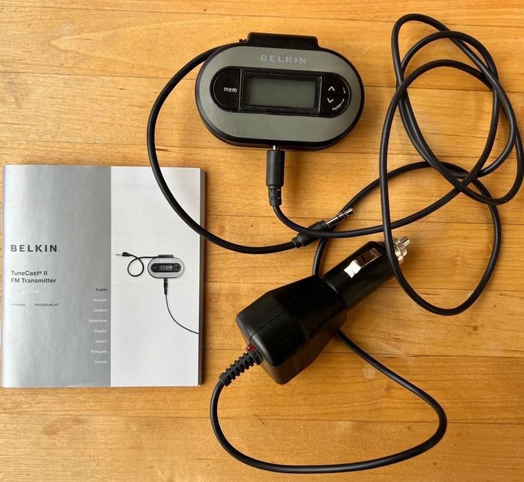 Transmissor Belkin TuneCast II (para leitor de MP3 no carro) (novo)
