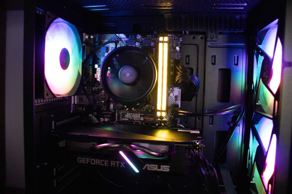Komputer Gamingowy Ryzen 7 2700x RTX 2060 16GB RAM 500 SSD **DOWÓZ**