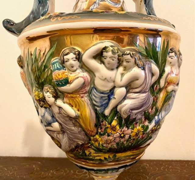 Jarrão antigo com asas, em porcelana Olaria de Alcobaça