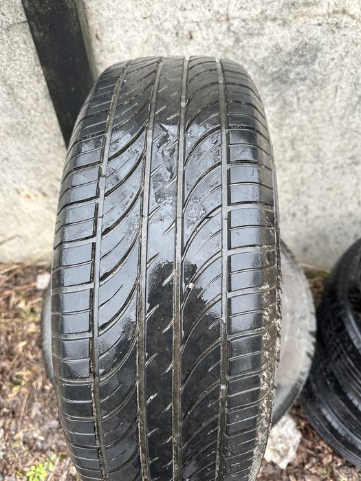 Резина 215/65 16