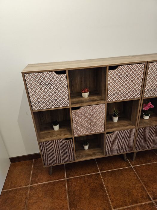 Conjunto de 4 móveis novos de  vários modelos.