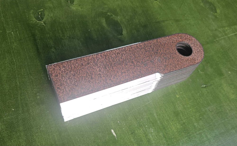 Nóż rozdrabniacza Ziegler 234x60x6  Ø25,5 w całości z Hardox500