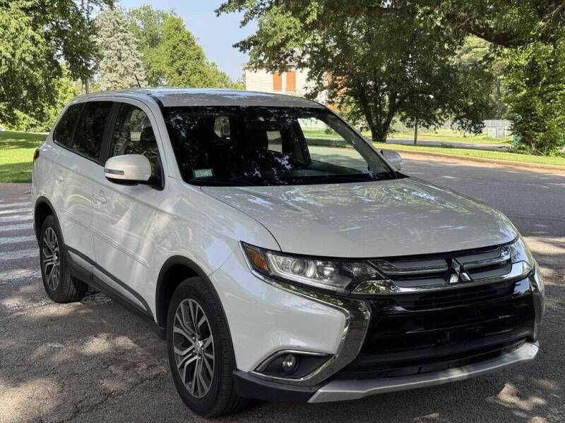 2016 Mitsubishi Outlander ES