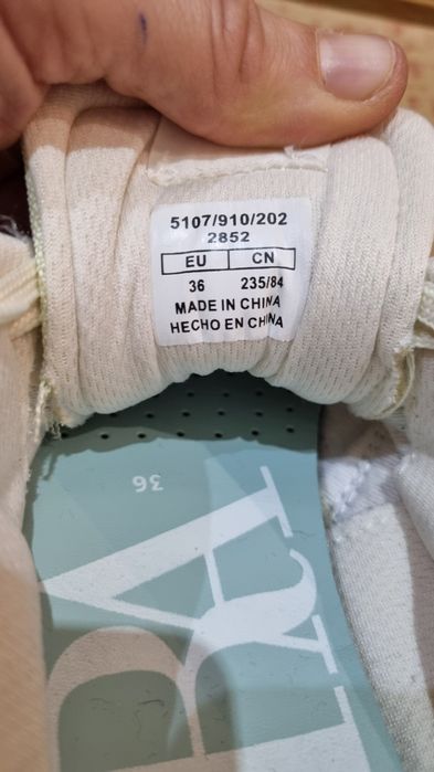 Кросівки ZARA жіночі, розмір 36