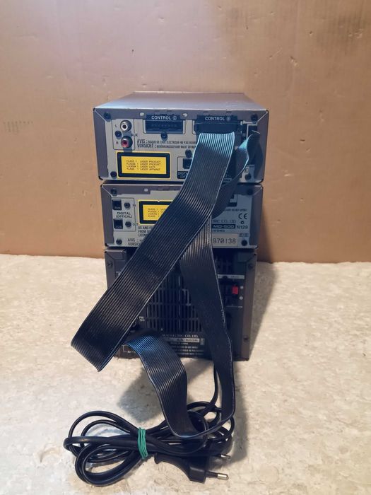 Mikro-wieża : AKAI AA-503R + MD500 + CD500
