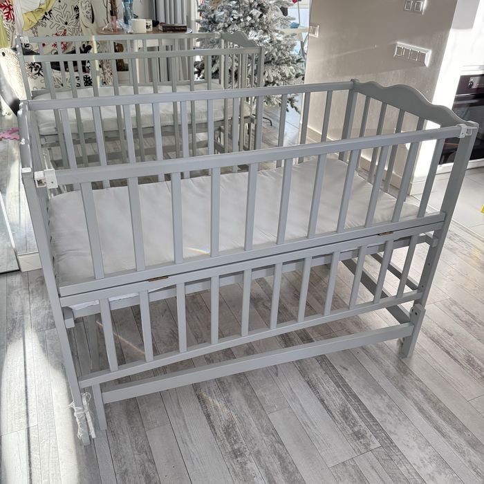 Дитяче ліжечко дерев'яне Анастасія-2 з маятником, Білий