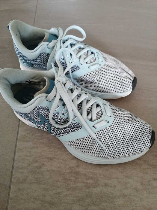 Damskie buty sportowe Nike. r. 36,5 Stan idealny.