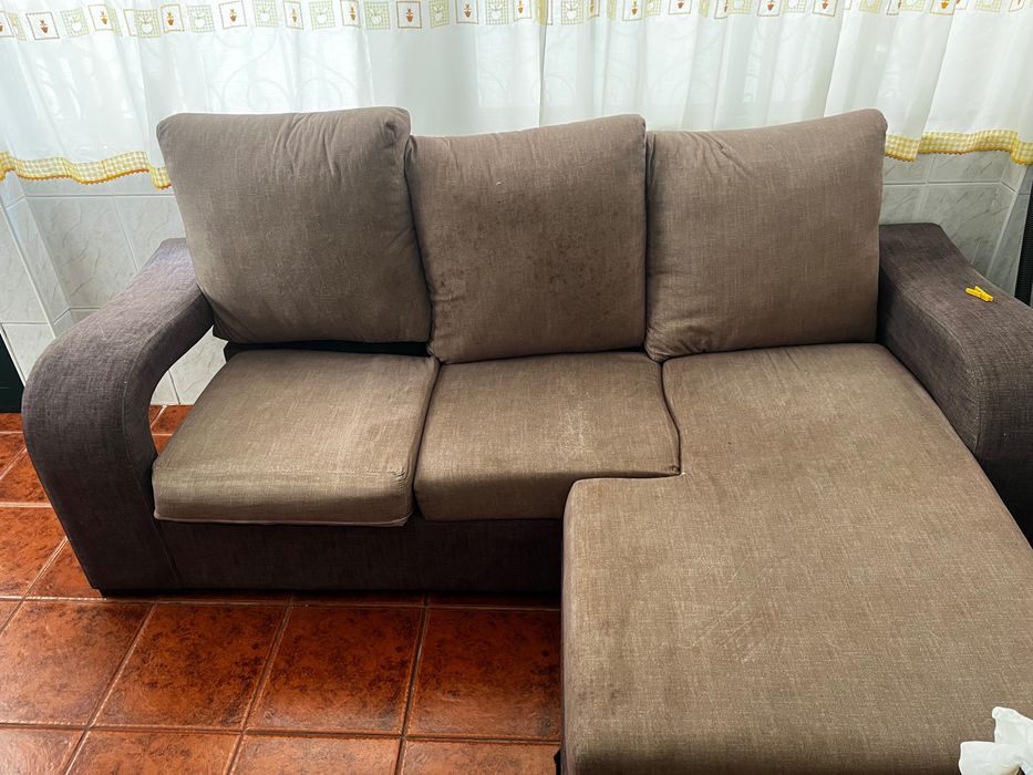 Sofá 3 lugares novo