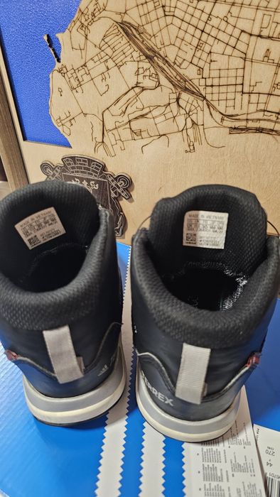 Зимові фірмові ботинки adidas 30