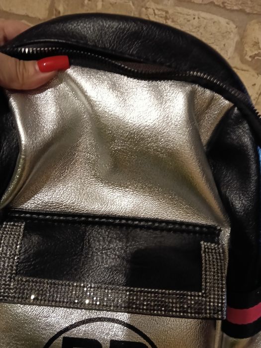 Piękny włoski plecak cyrkonie j nowy