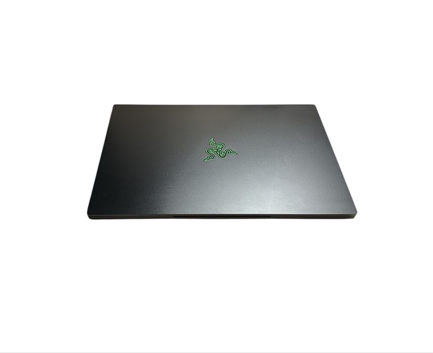 Razer i9-11900H/RTX 3080 16gb/32gb ram/1TB SSD/OLED 4K UHD