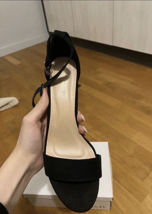 Buty na obcasie szpilki eleganckie i na imprezę