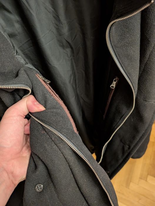 Продам кашемировое мужское пальто hugo boss L