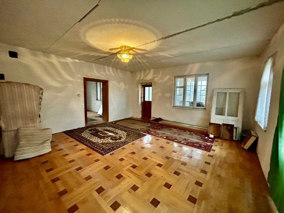 Продаж будинку в с. Курів (40 км від Івано-Франківська)