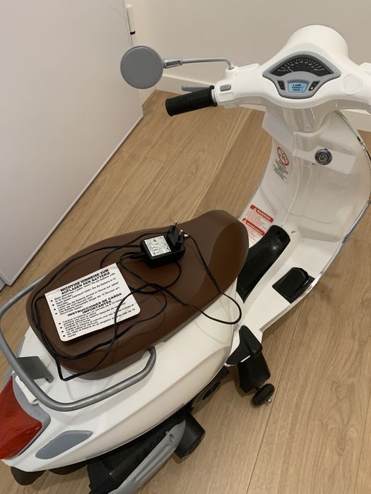 Moto Criança Vespa