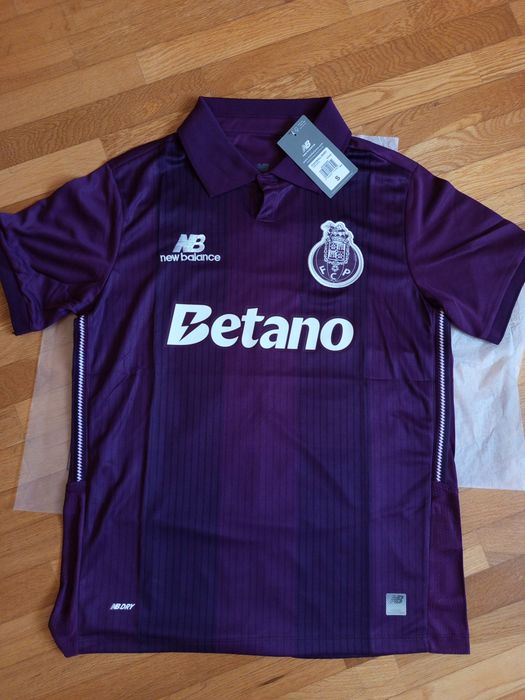 Camisola Roxa FC. Porto 26/27 S - entrega imediata