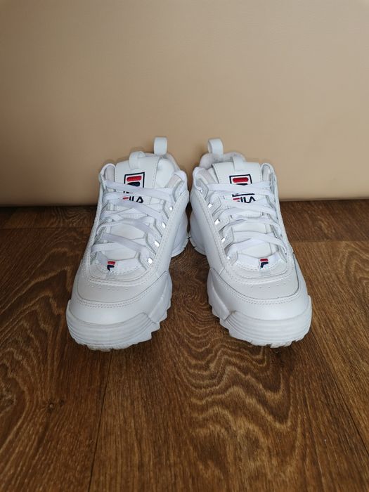 Продам Фірмові кросівки Fila - Оригінал.