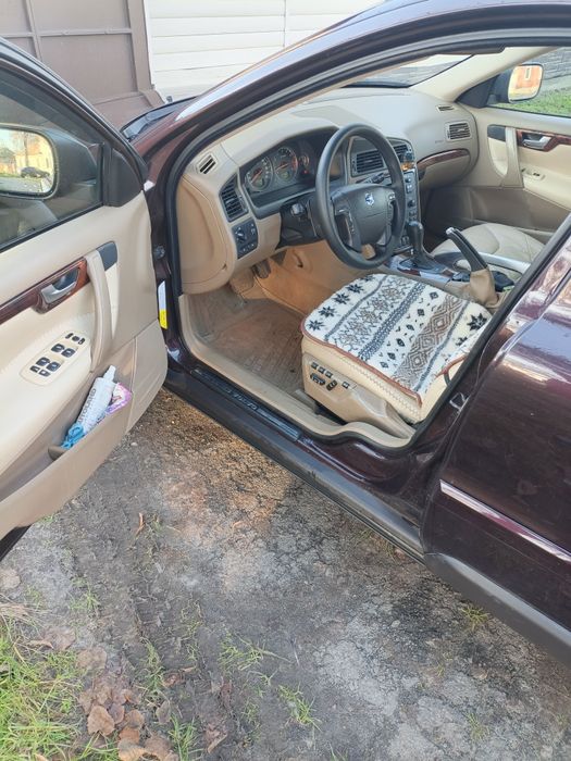 Авто Вольво хс70