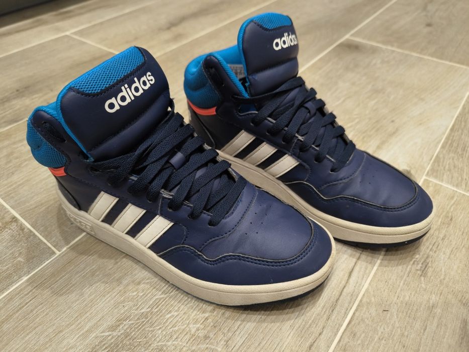 Кросівки Adidas 38 розмір