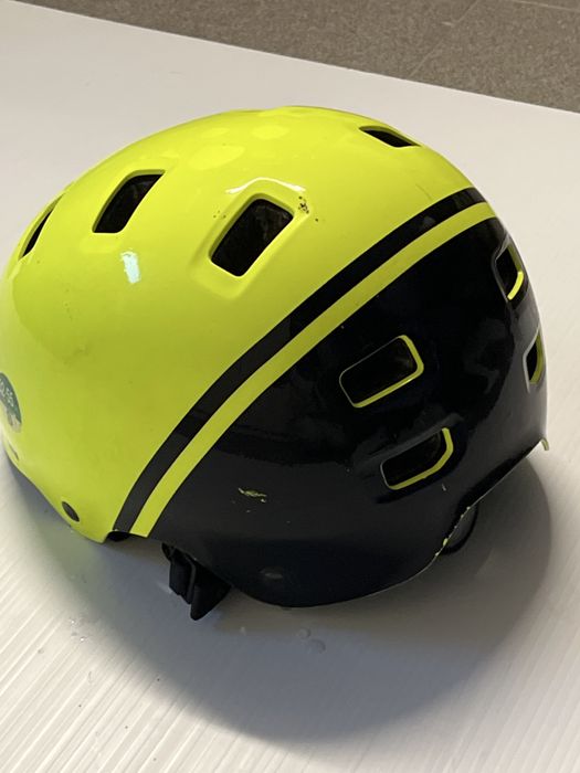 Vendo capacete de criança