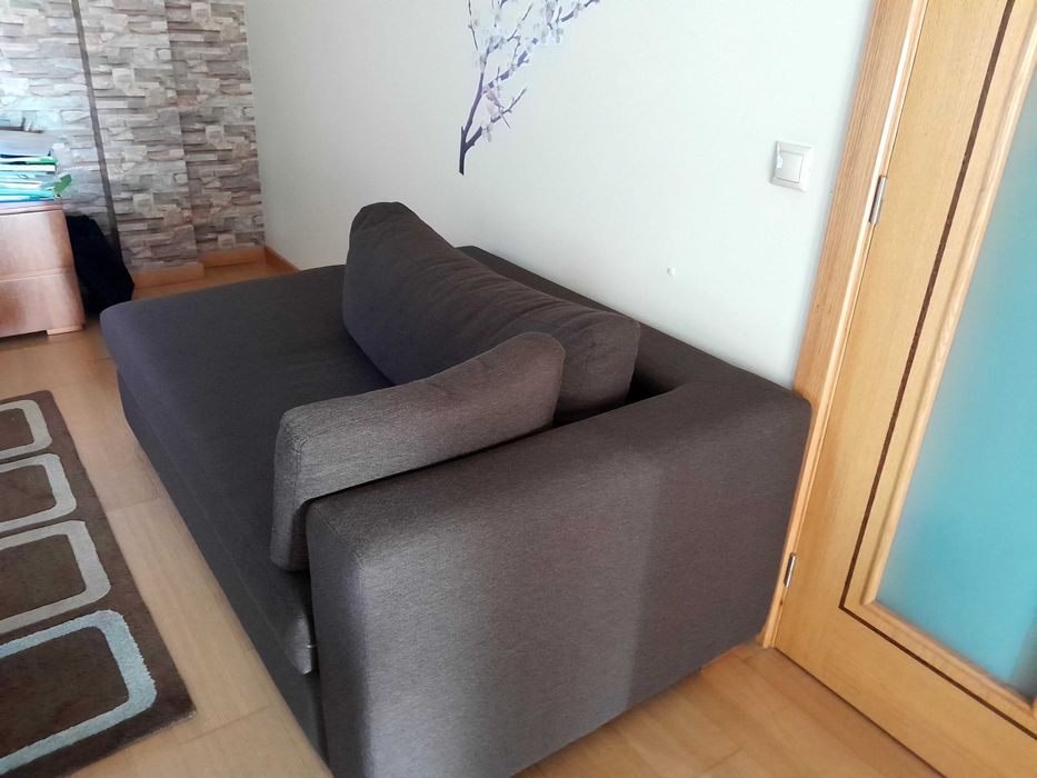 Vendo chaise longue castanho escuro