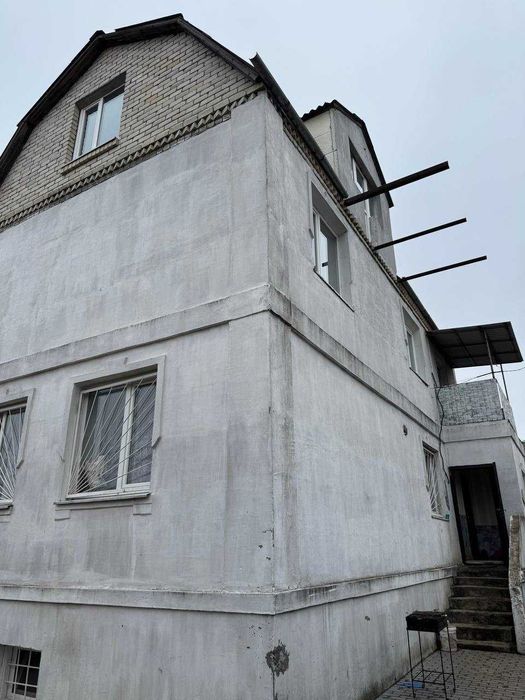 2поверховий будинок 10 хв до центру Ружична БЕЗ КОМІСІЇ