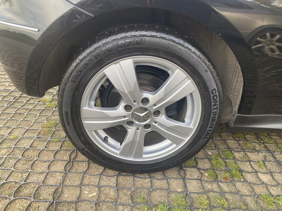 Sprzedam całe koła mercedes 16 cali felgi 5x112 w idelanym stanie