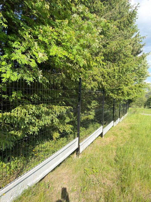 Ogrodzenie Panelowe 3D Komplet do montażu Panel Słupek Podmurówka Transport