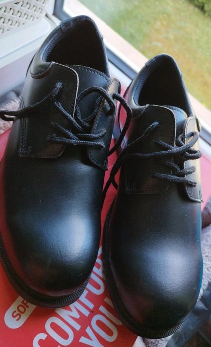 Czarne trzewiki marki Shoes for Crews